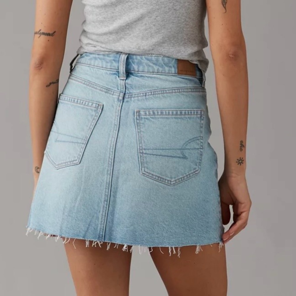 AE Stretch Crossover High-Waisted Perfect Denim Mini Skirt, Light Wash, Size: 14 - Picture 4 of 11